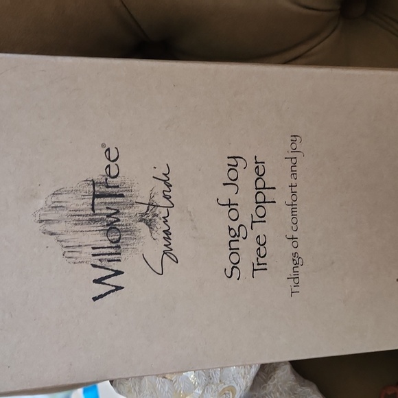 Willow Tree, Song of Joy Tree Topper - Picture 6 of 13